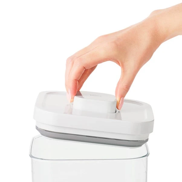 OXO POP 2.4L Large Square Container 5 OXO POP 2.4L Large Square Container - Image 3