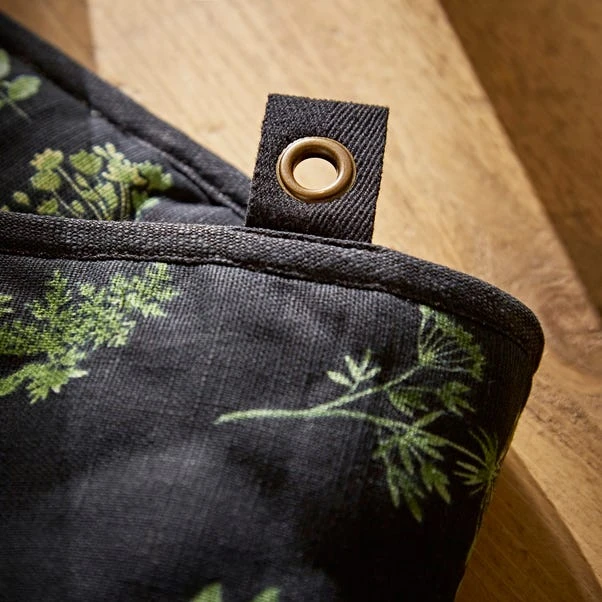 Natural History Museum Marsh Botanical Print Double Oven Gloves 5 Natural History Museum Marsh Botanical Print Double Oven Gloves - Image 3